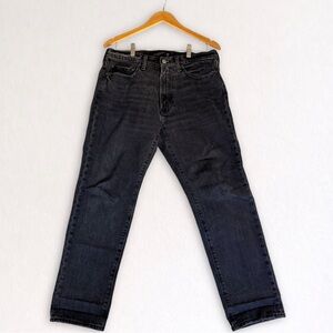 ABERCROMBIE & FITCH DARK WASH  VINTAGE STRAIGHT LEG JEANS